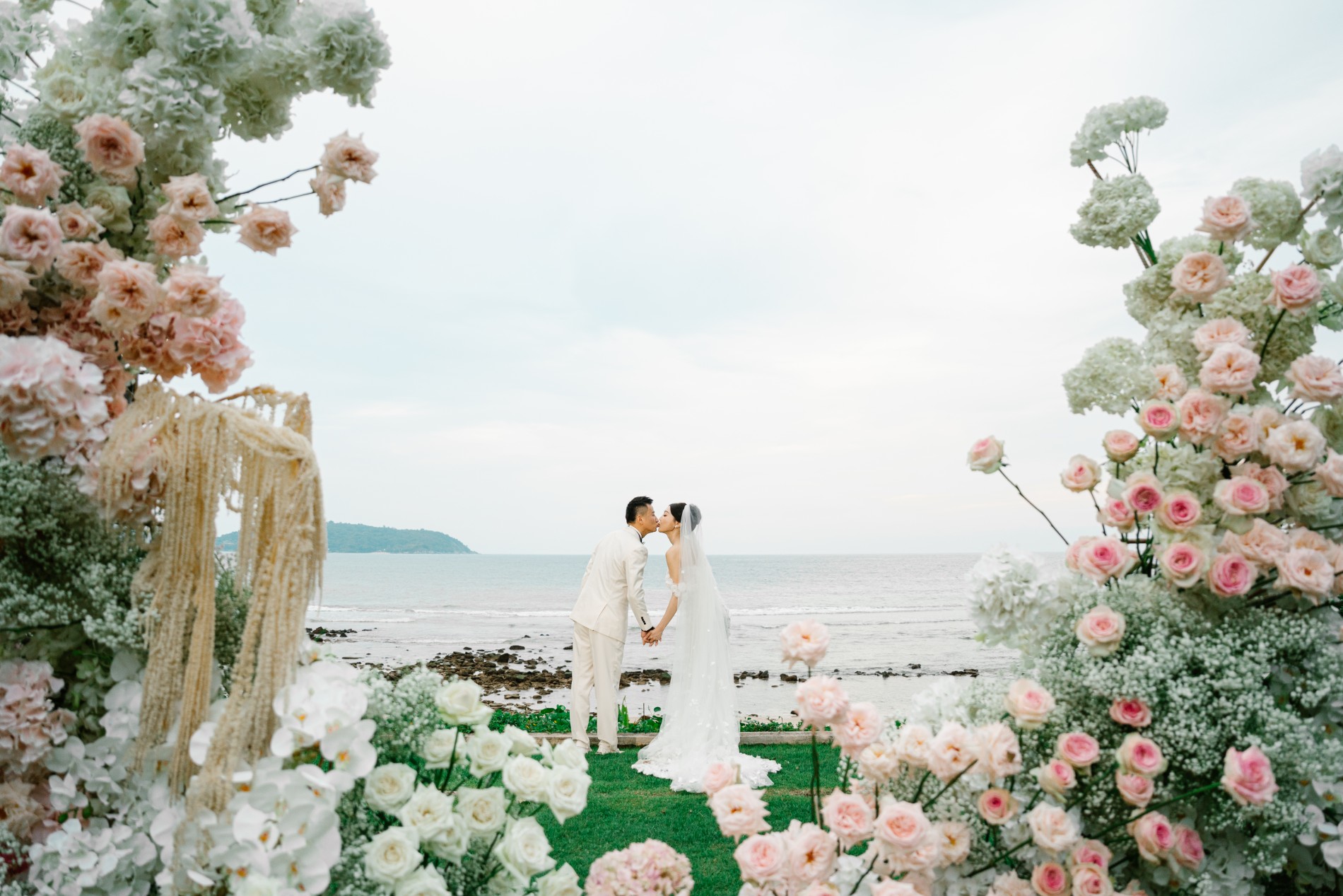 Phuket Wedding Photography & Cinematography Thailand VASANA STUDIO | 59_2