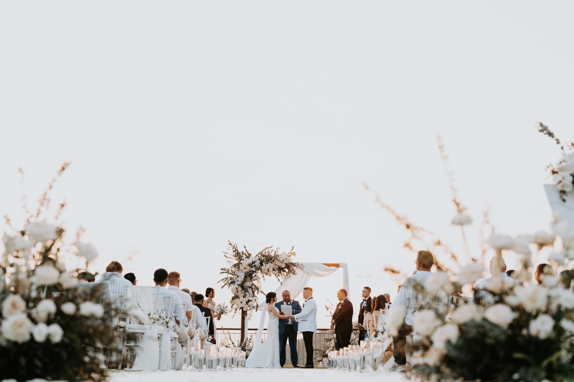 Phuket wedding at Avista Hideaway - wedding photography by Vasana Studio | 13_2
