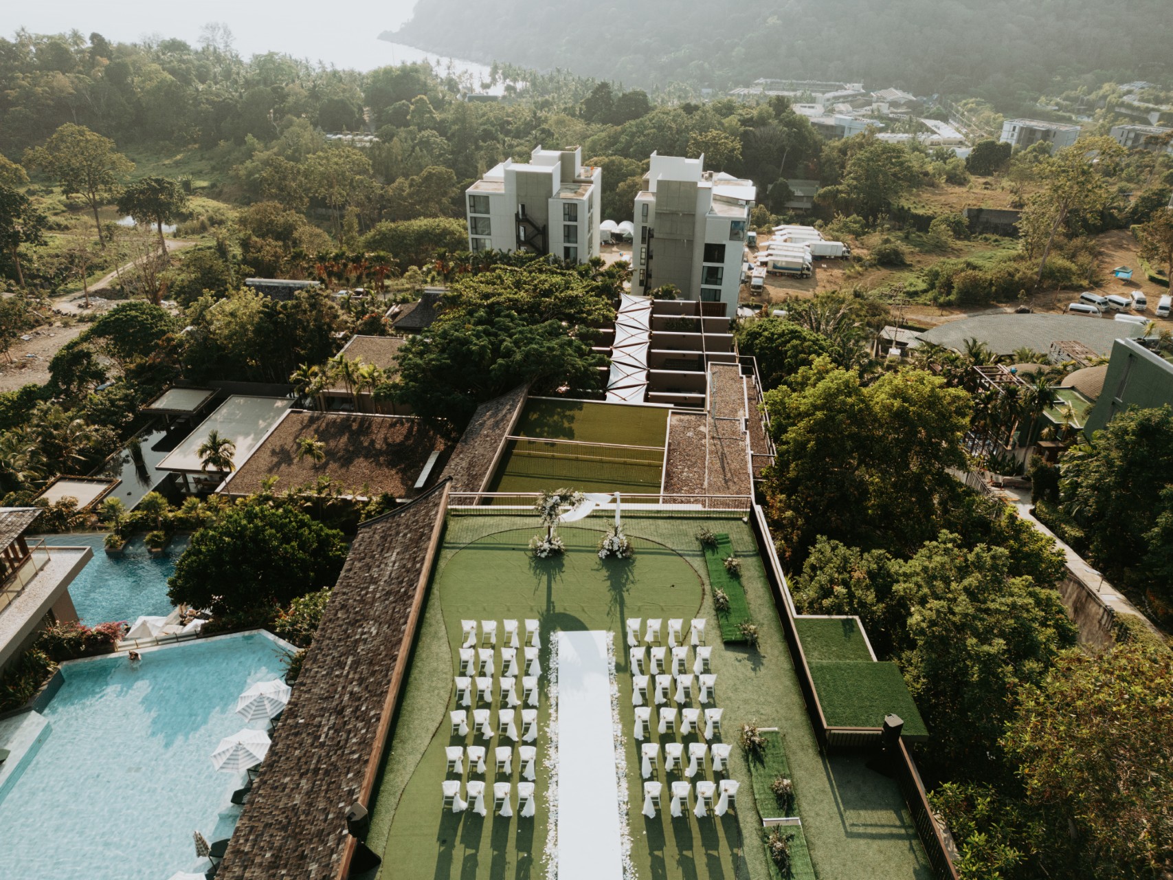 Phuket wedding at Avista Hideaway - wedding photography by Vasana Studio | 4_2