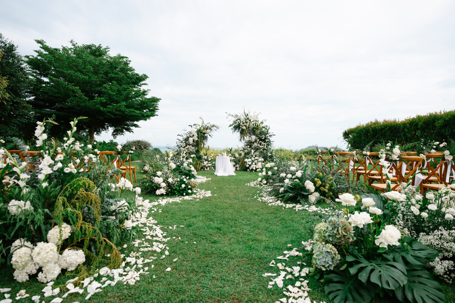 Phuket wedding at Como Point Yamu - wedding photography by Vasana Studio | 27_2