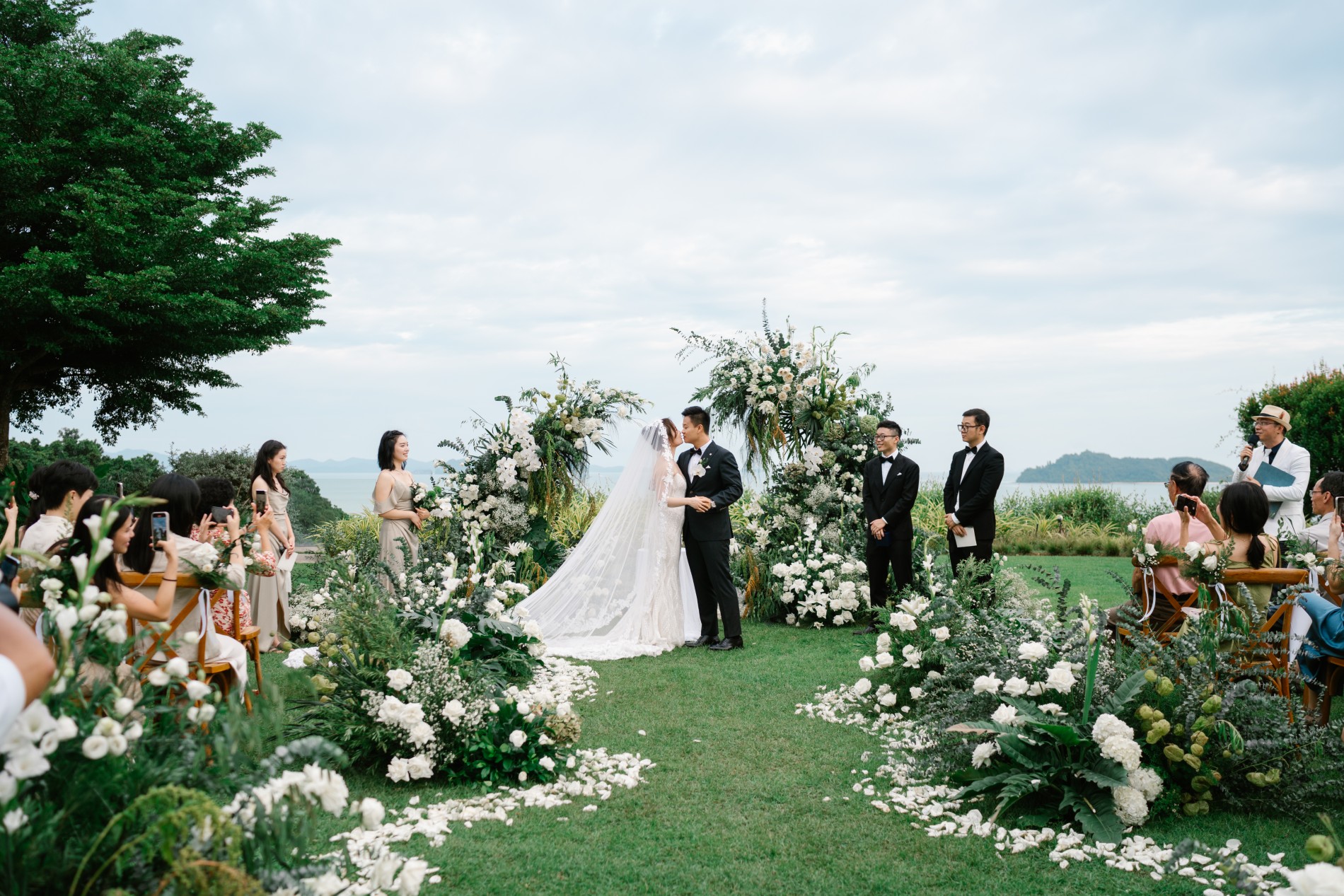 Phuket wedding at Como Point Yamu - wedding photography by Vasana Studio | 57_2