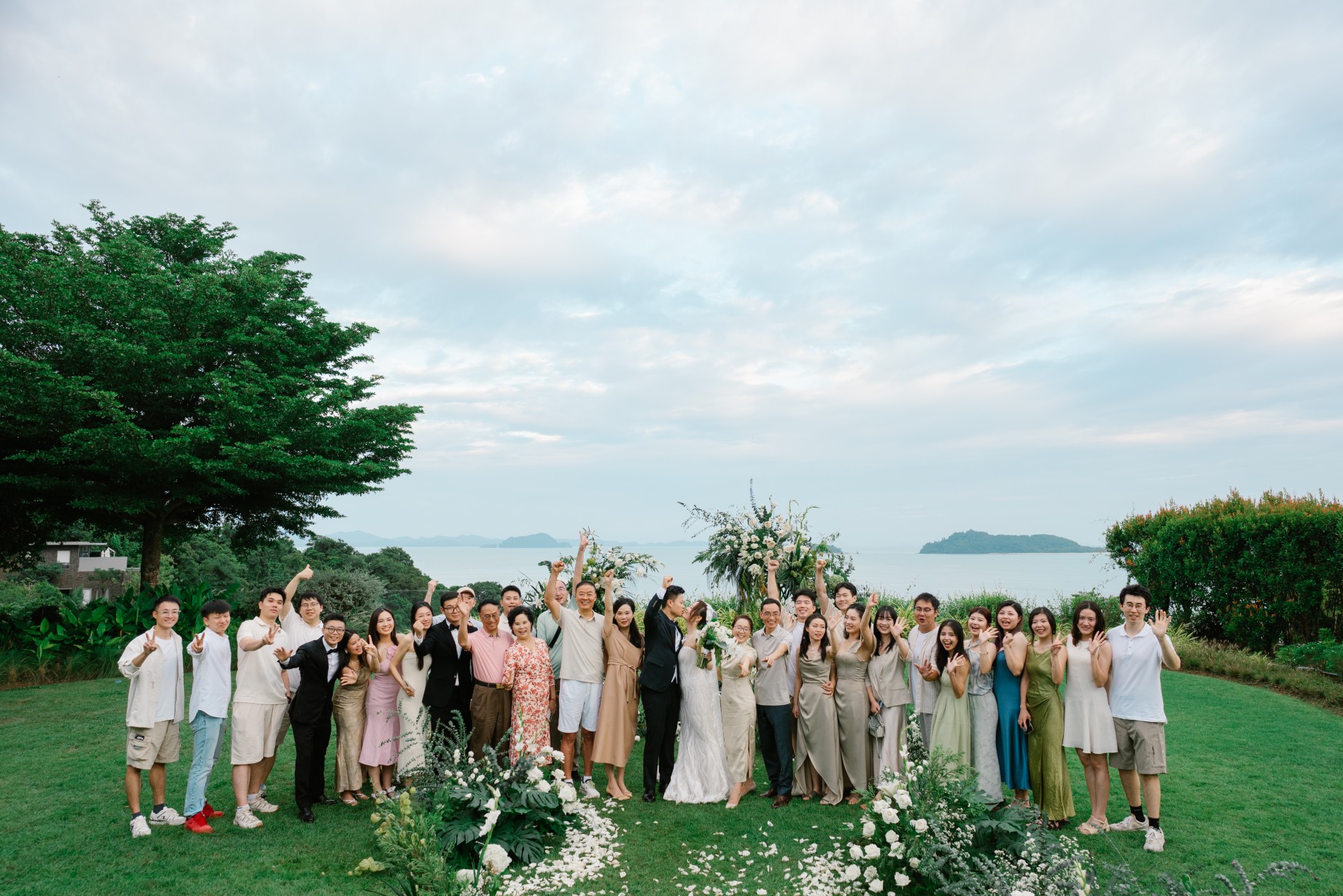 Phuket wedding at Como Point Yamu - wedding photography by Vasana Studio | 64_2