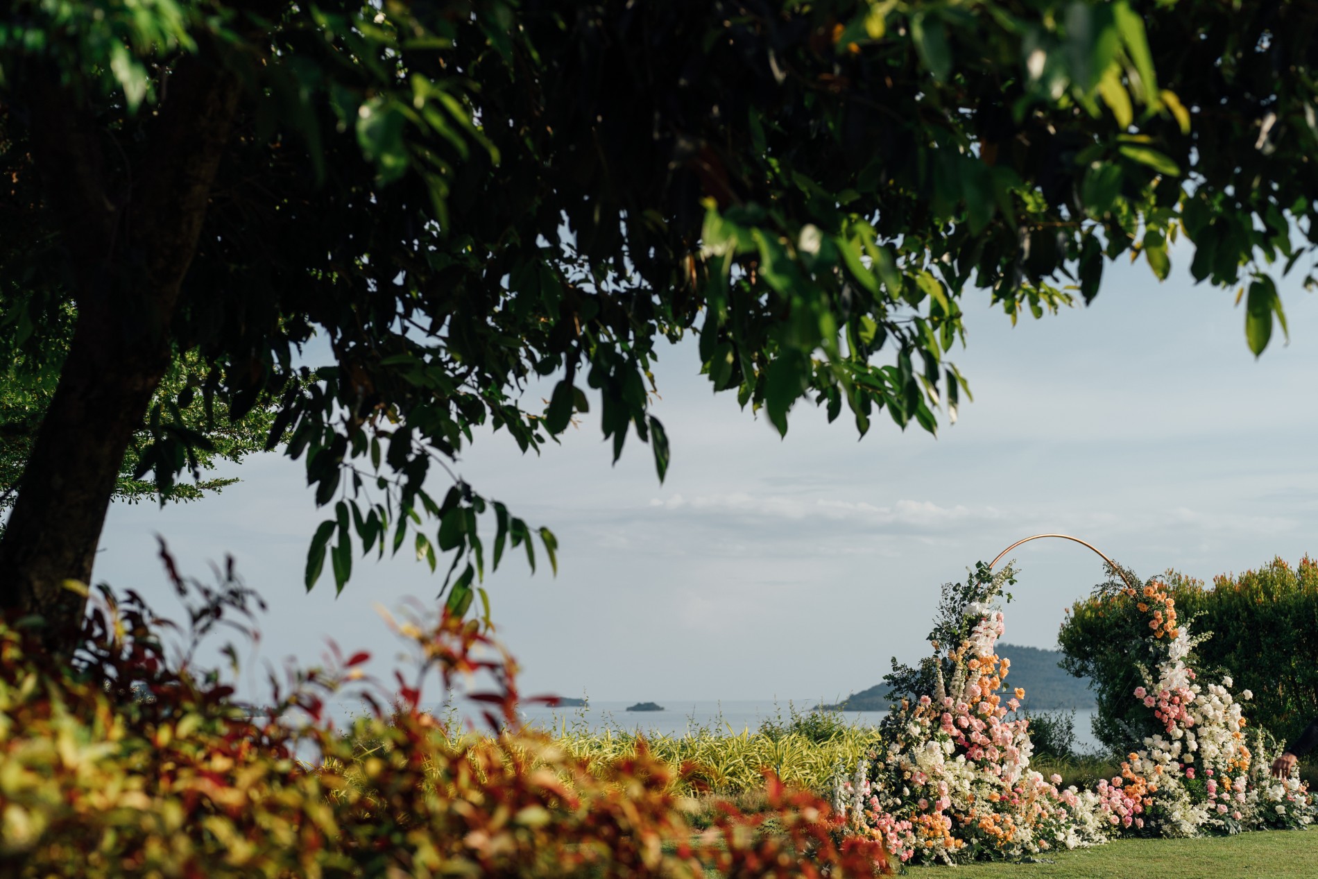Phuket wedding at Como Point Yamu - wedding photography by Vasana Studio | 31_2