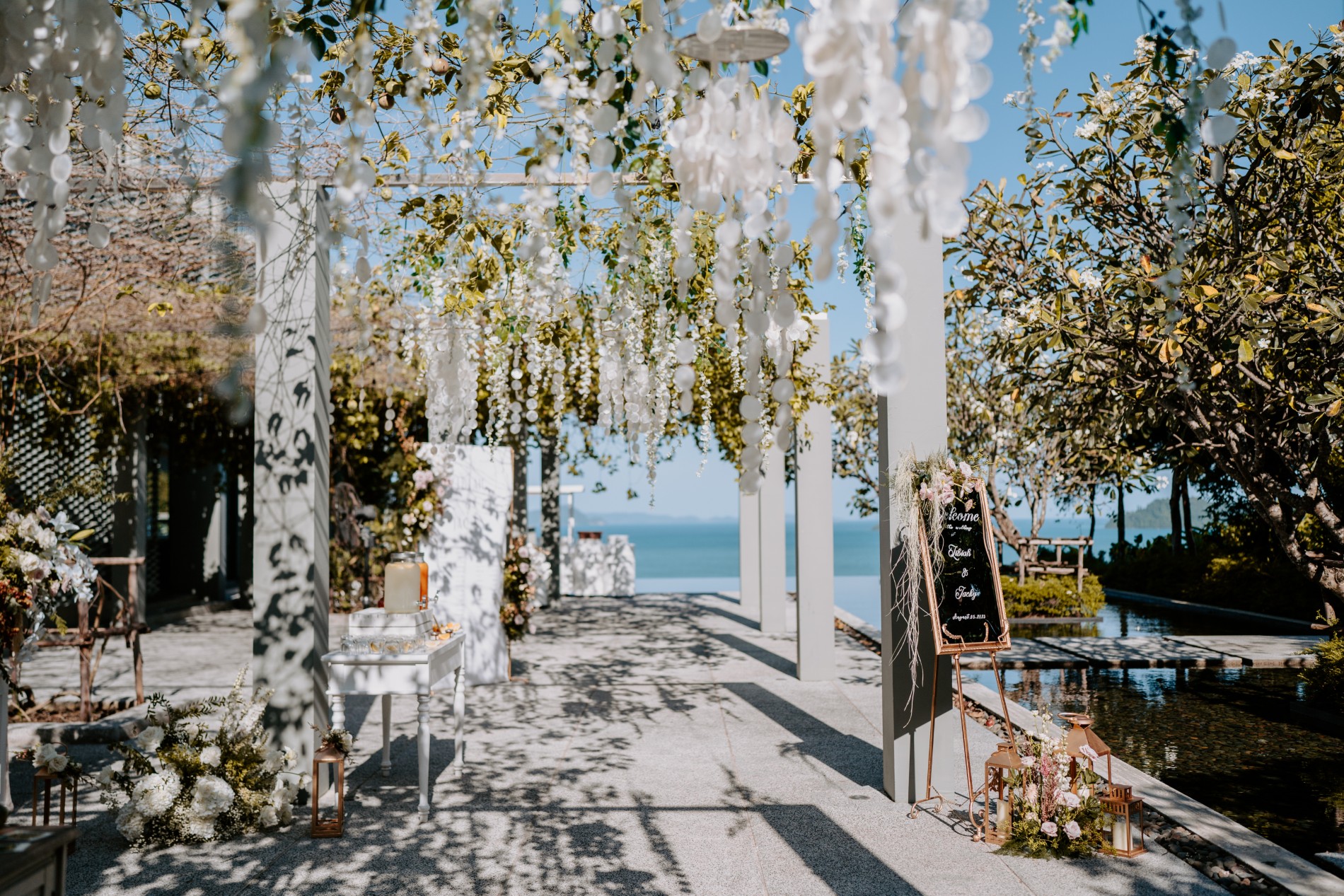 Phuket wedding at Como Point Yamu - wedding photography by Vasana Studio | 43_2