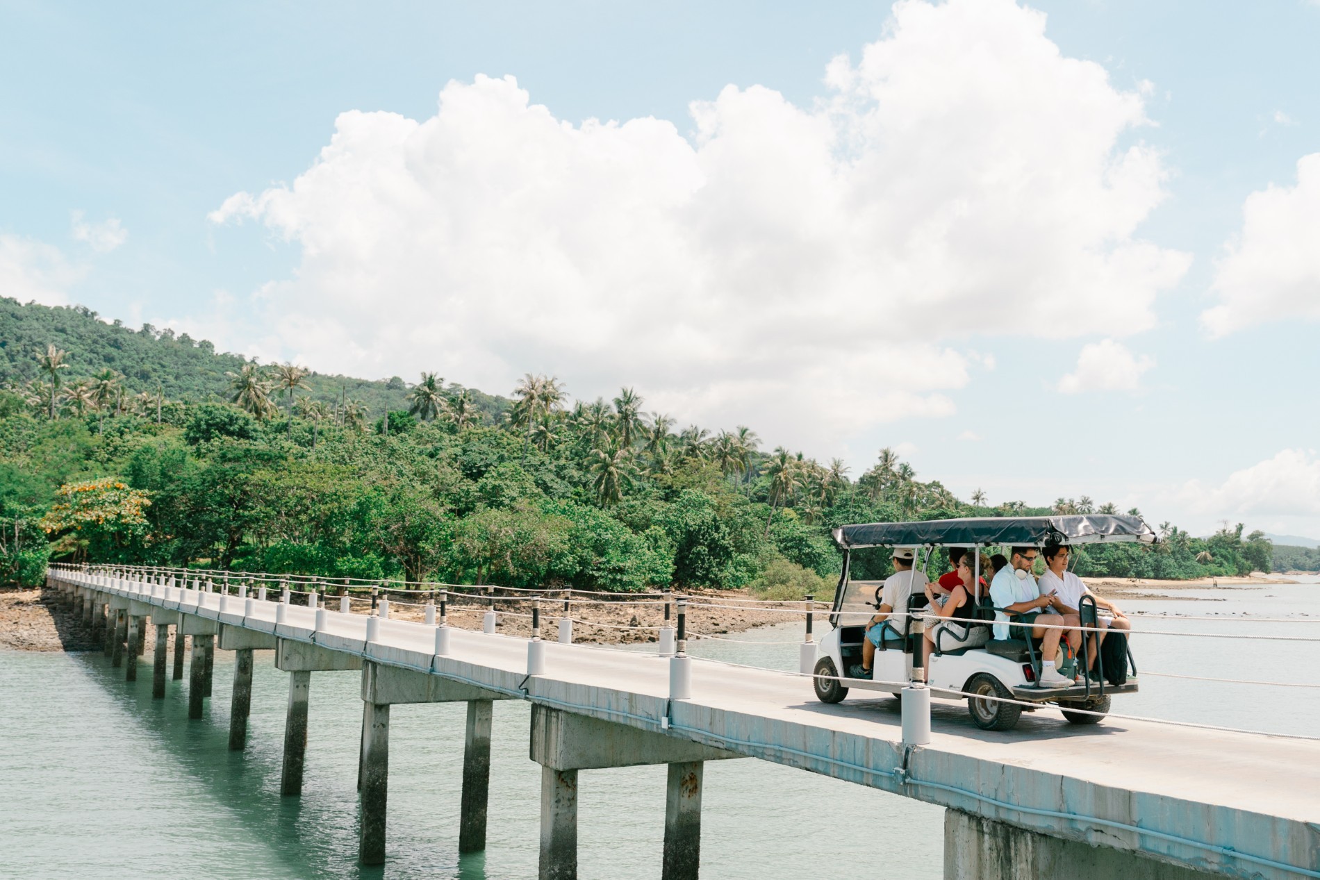 Phuket wedding at Island Escape Burasari - wedding photography by Vasana Studio | 2_2