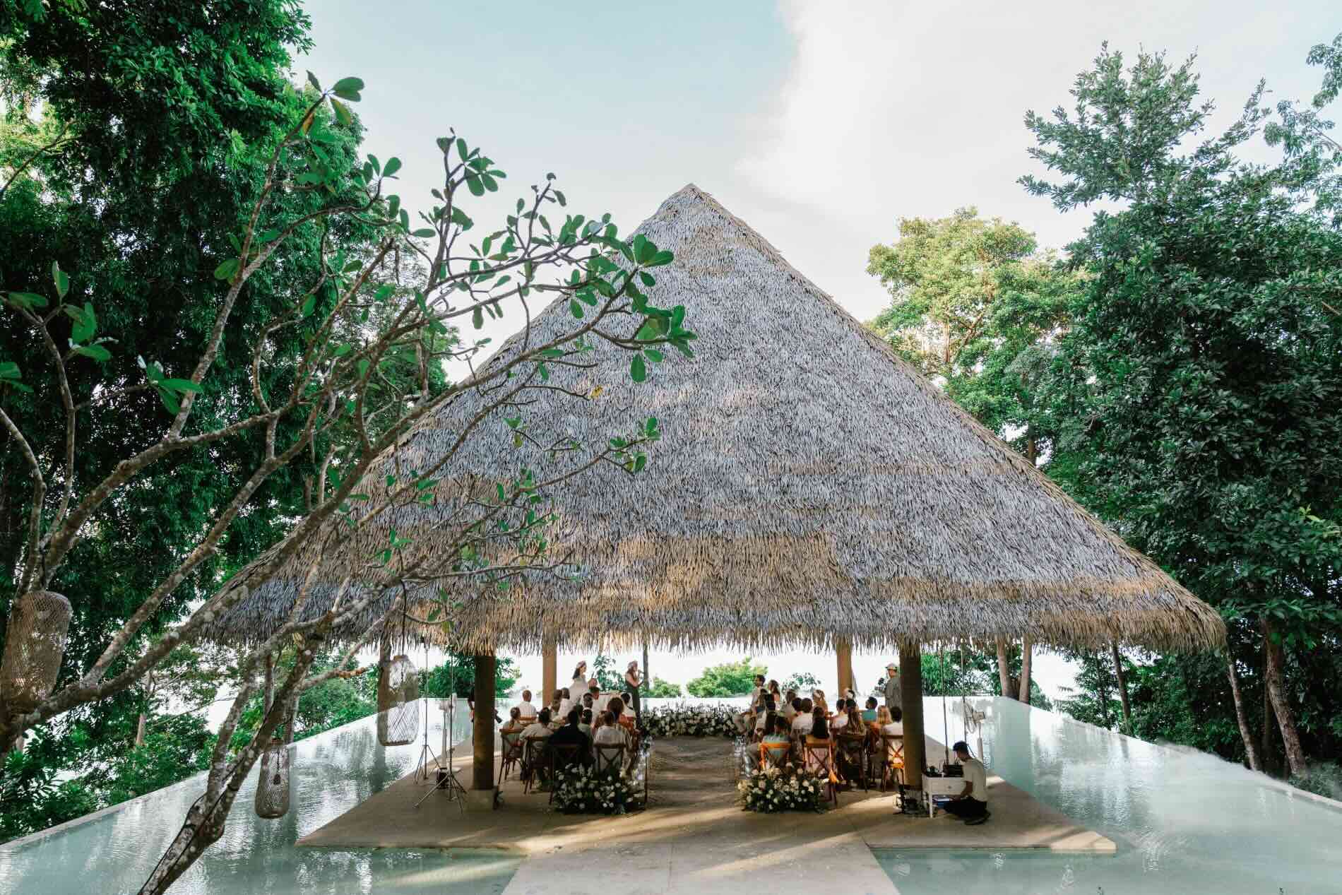 Phuket wedding at Island Escape Burasari - wedding photography by Vasana Studio | 34_2