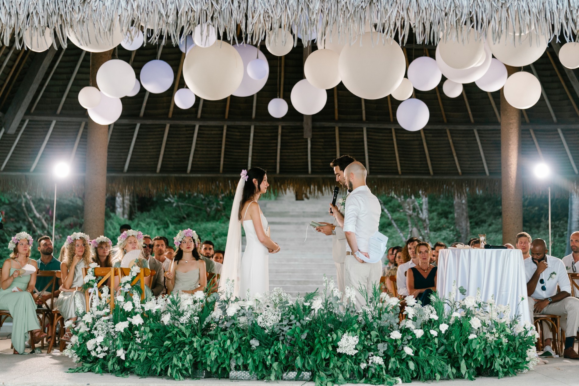 Phuket wedding at Island Escape Burasari - wedding photography by Vasana Studio | 36_1