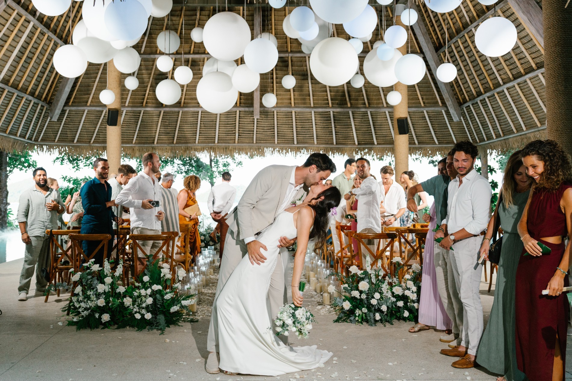 Phuket wedding at Island Escape Burasari - wedding photography by Vasana Studio | 38_2