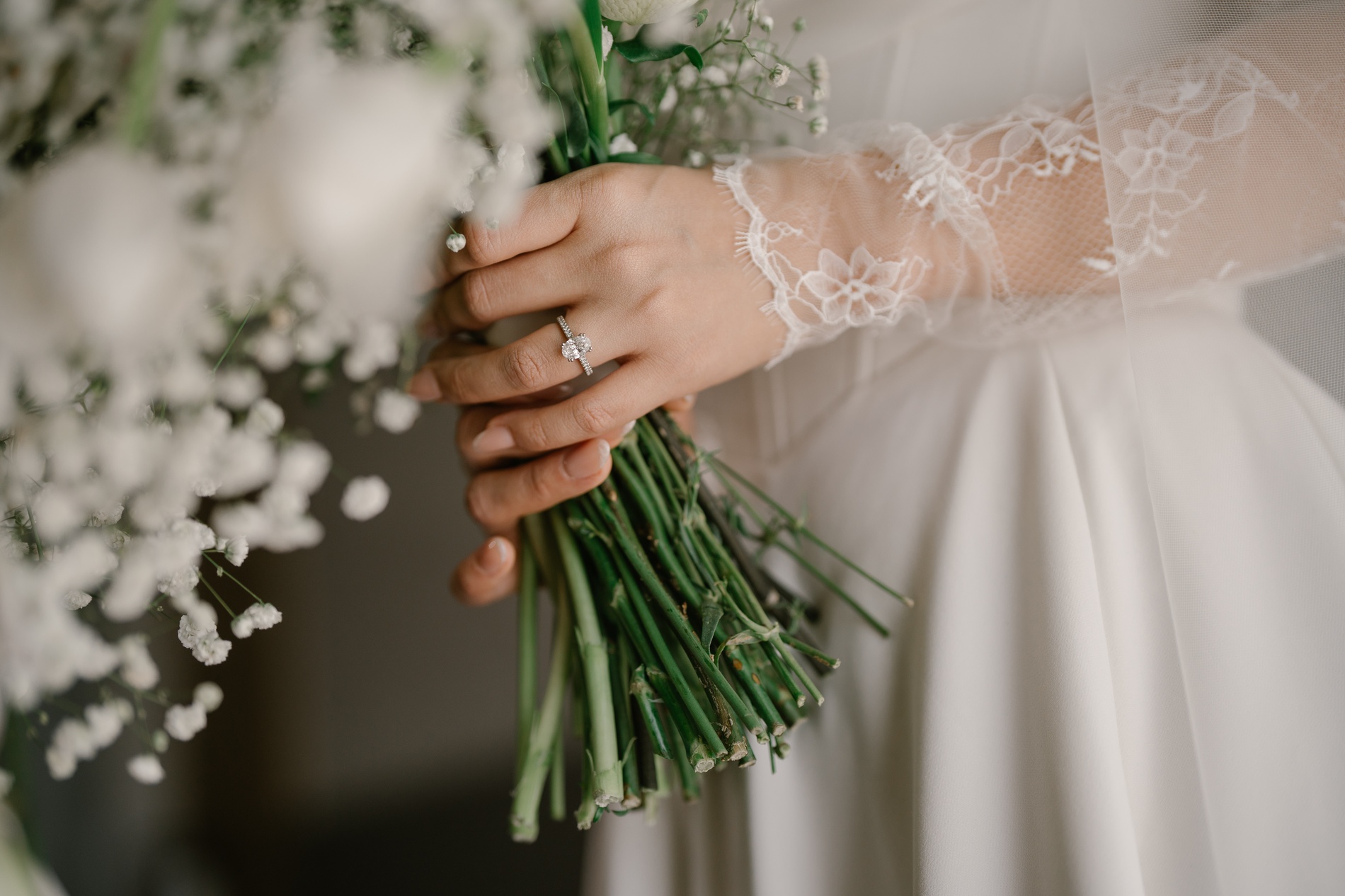 Phuket wedding at Phuket Marriott Resort & Spa, Merlin Beach Thailand - wedding photography by Vasana Studio | 15_2