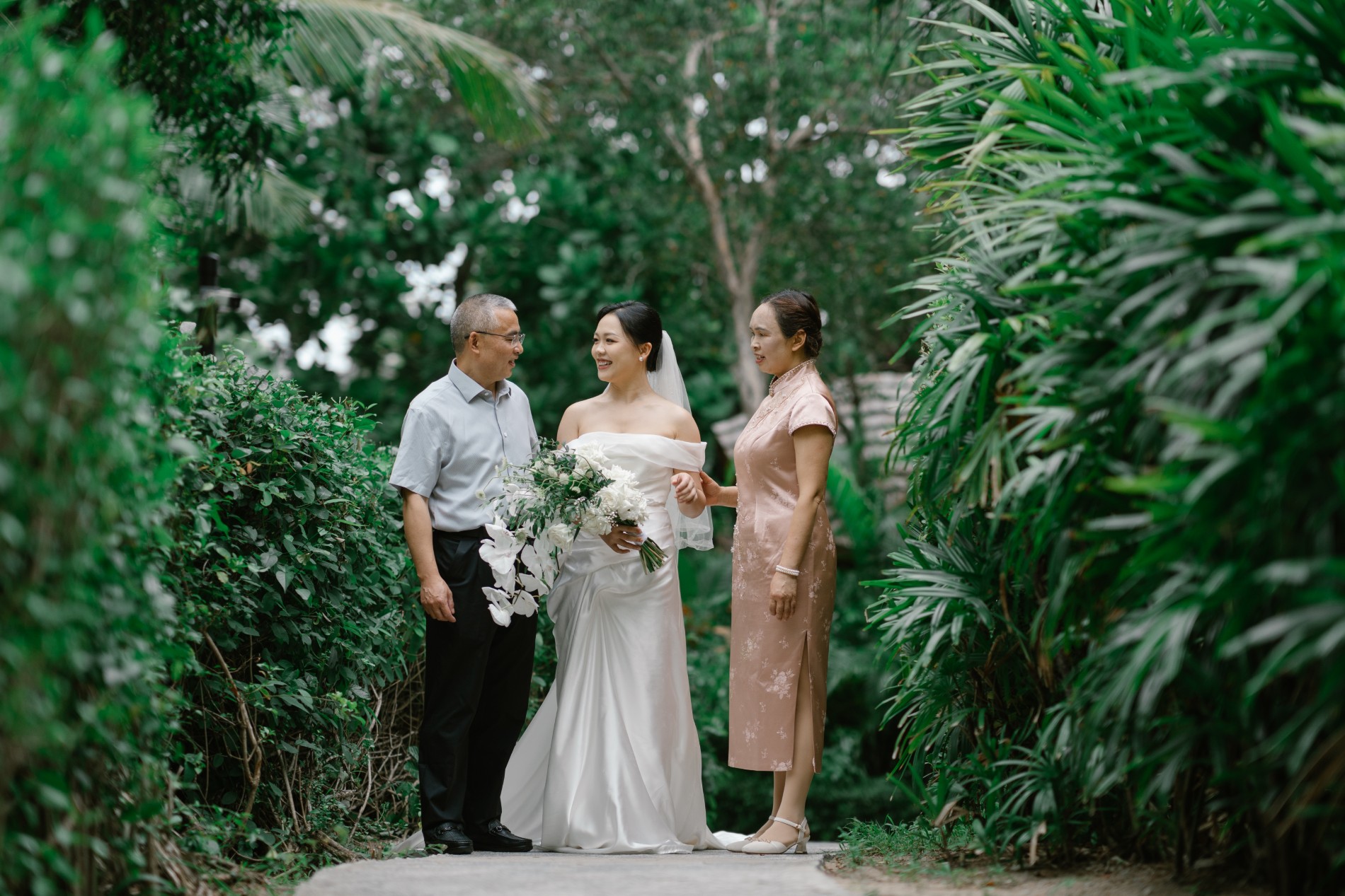 Phuket wedding at Renaissance - wedding photography by Vasana Studio | 26_1