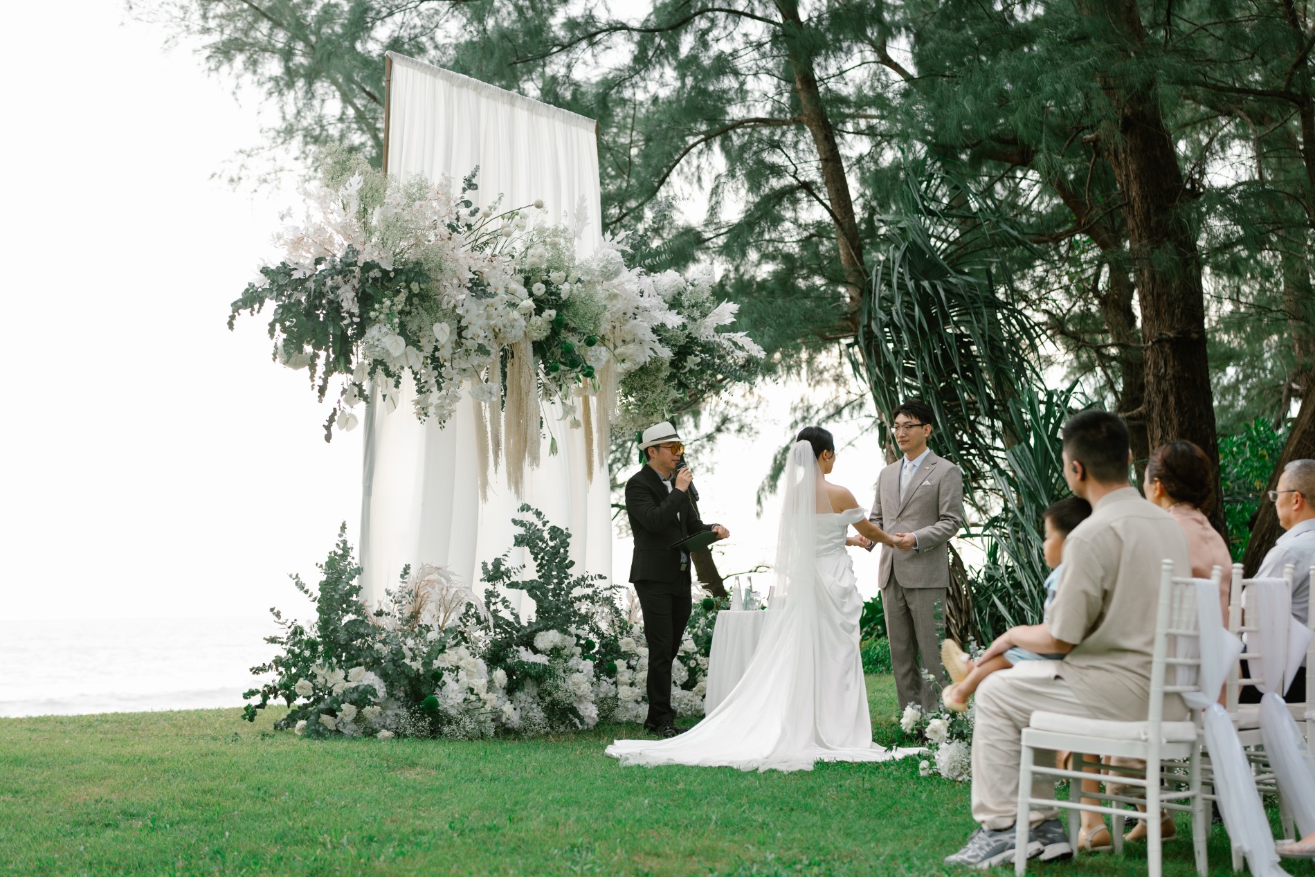 Phuket wedding at Renaissance - wedding photography by Vasana Studio | 33_2
