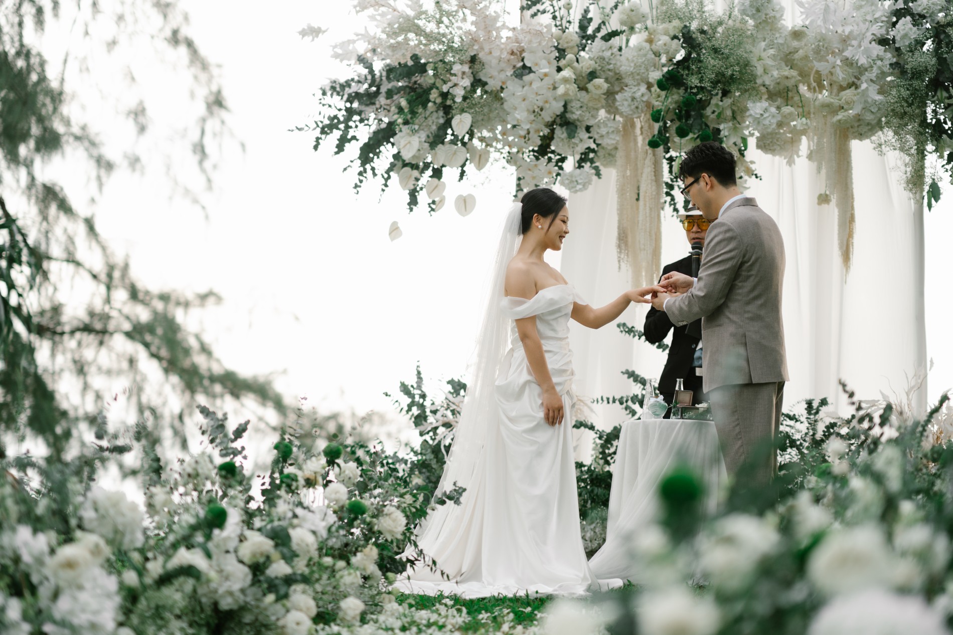 Phuket wedding at Renaissance - wedding photography by Vasana Studio | 49_2