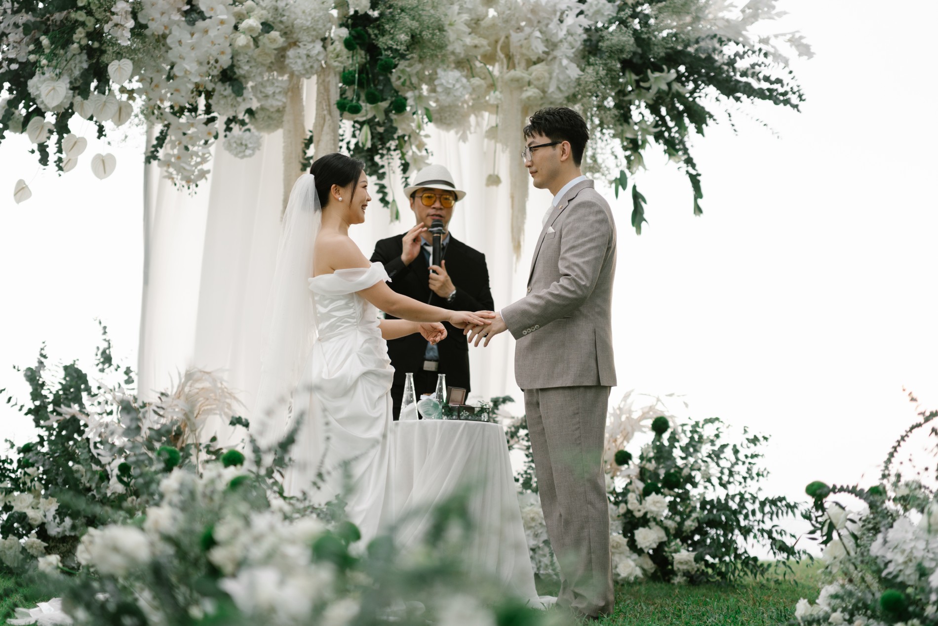 Phuket wedding at Renaissance - wedding photography by Vasana Studio | 50_2