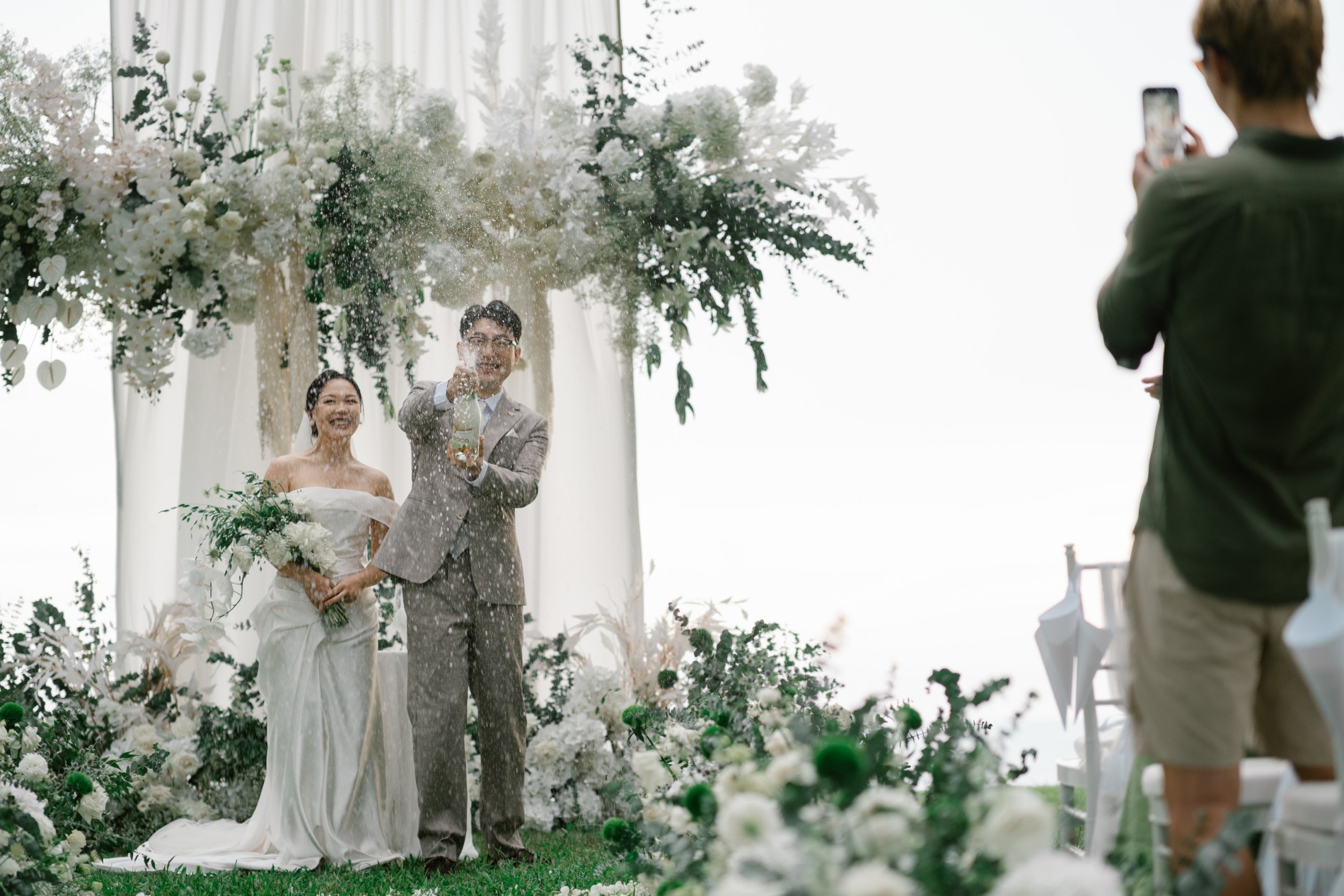 Phuket wedding at Renaissance - wedding photography by Vasana Studio | 61_1