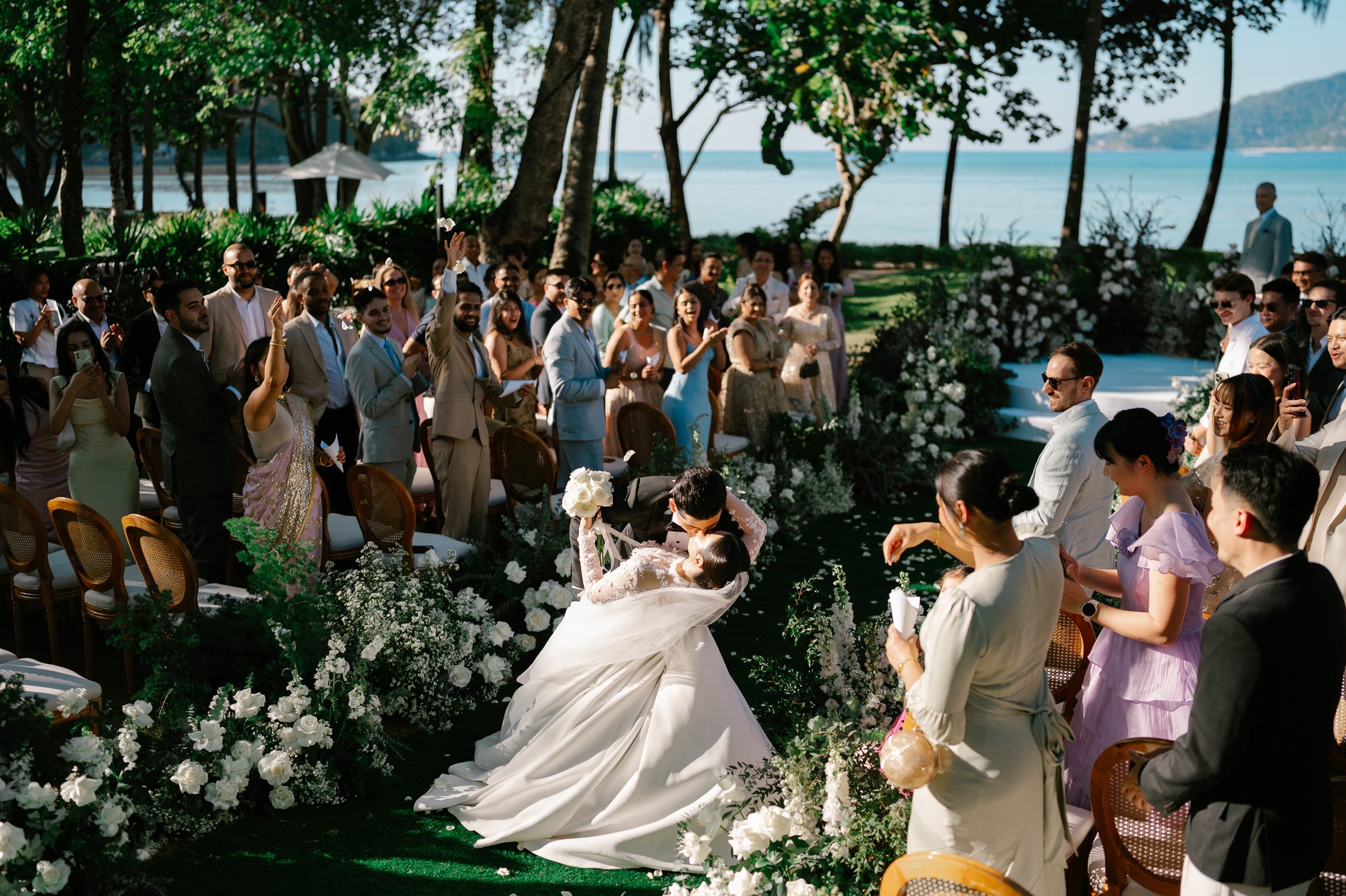 Phuket wedding at Rosewood - wedding photography by Vasana Studio | 55_2