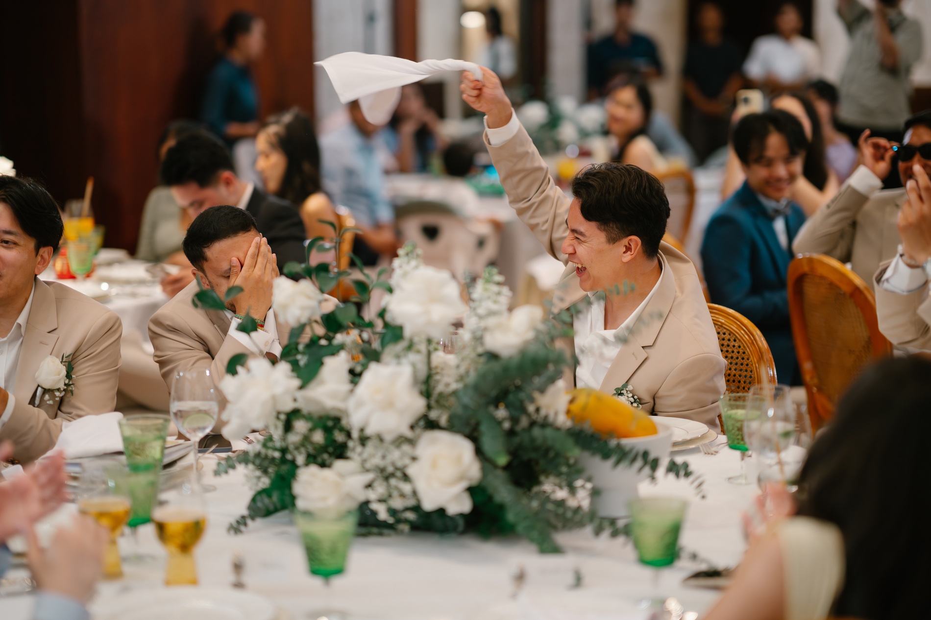 Phuket wedding at Rosewood - wedding photography by Vasana Studio | 84_2