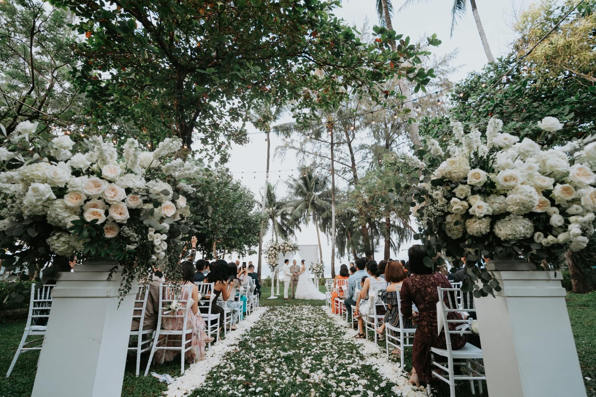 Phuket wedding at Rosewood - wedding photography by Vasana Studio | 67_2