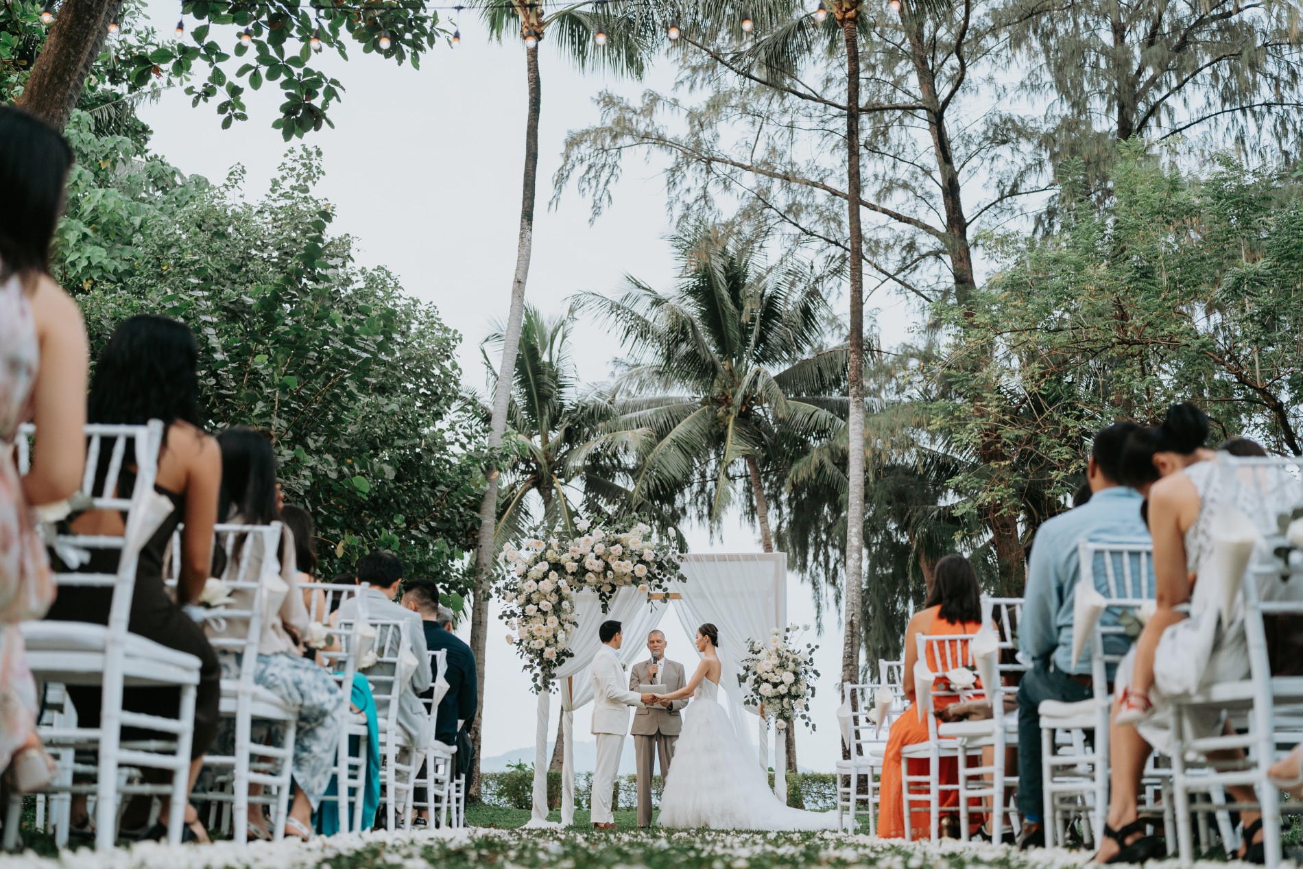 Phuket wedding at Rosewood - wedding photography by Vasana Studio | 79_2