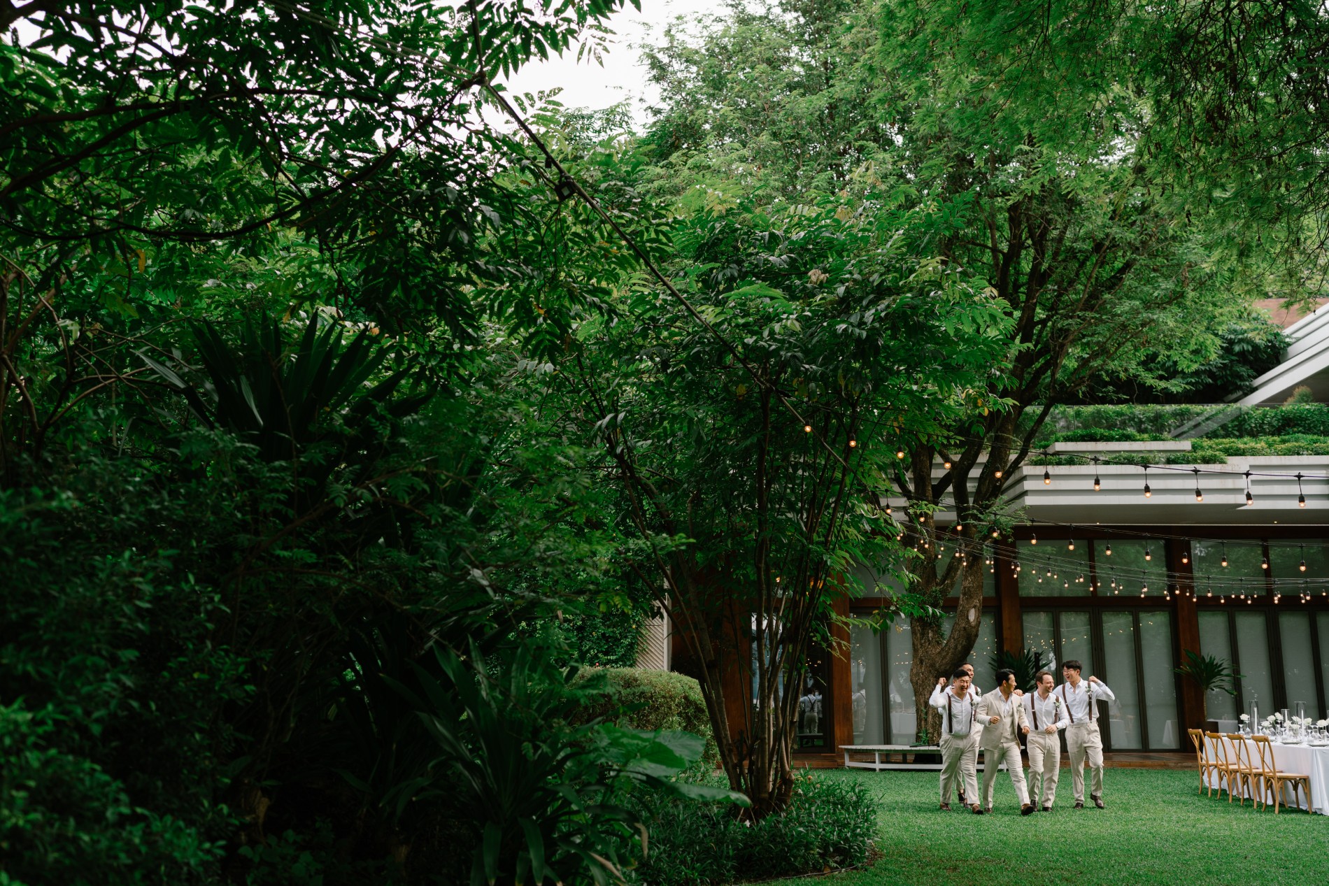 Phuket wedding at Rosewood - wedding photography by Vasana Studio | 19_2