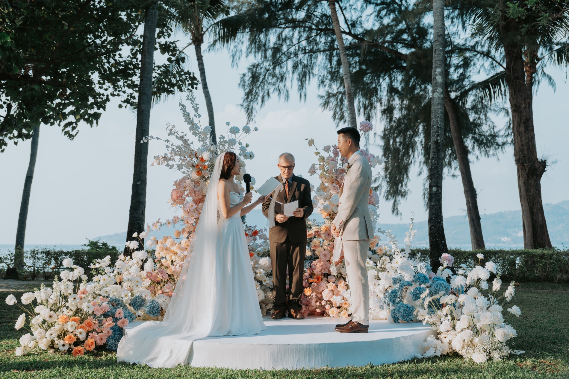 Phuket wedding at Rosewood - wedding photography by Vasana Studio | 39_2