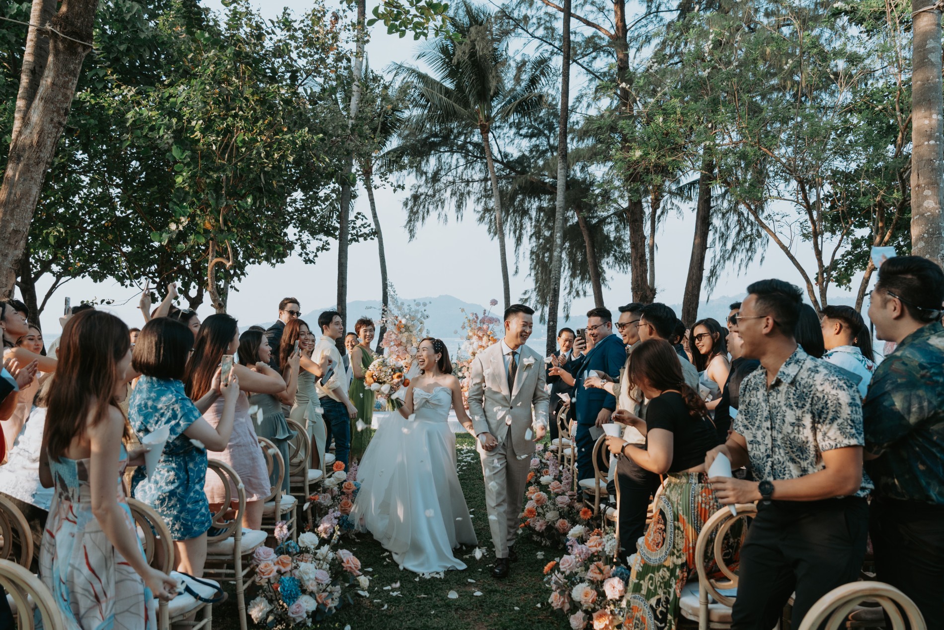 Phuket wedding at Rosewood - wedding photography by Vasana Studio | 42_2