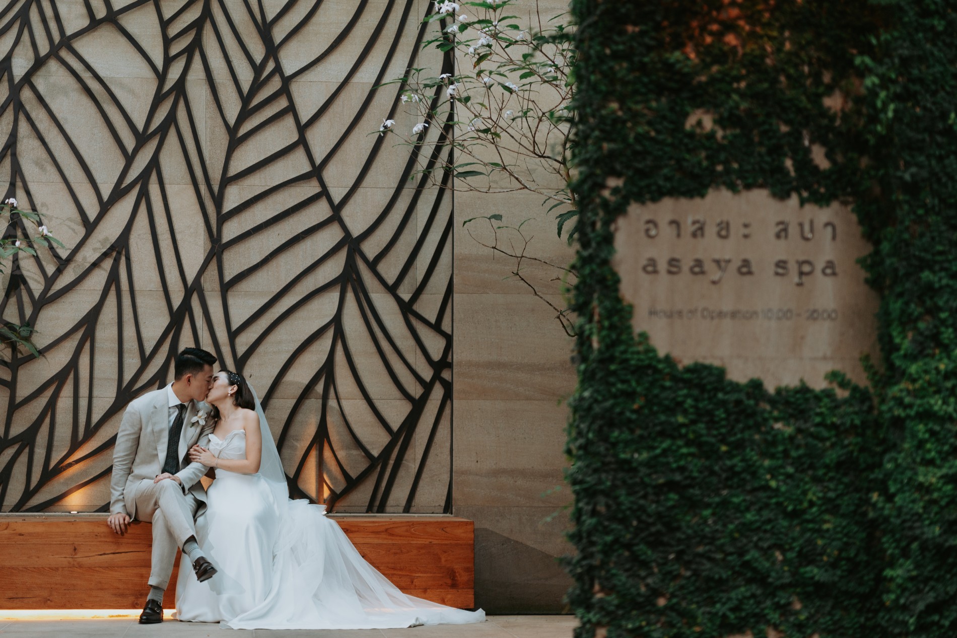 Phuket wedding at Rosewood - wedding photography by Vasana Studio | 49_2