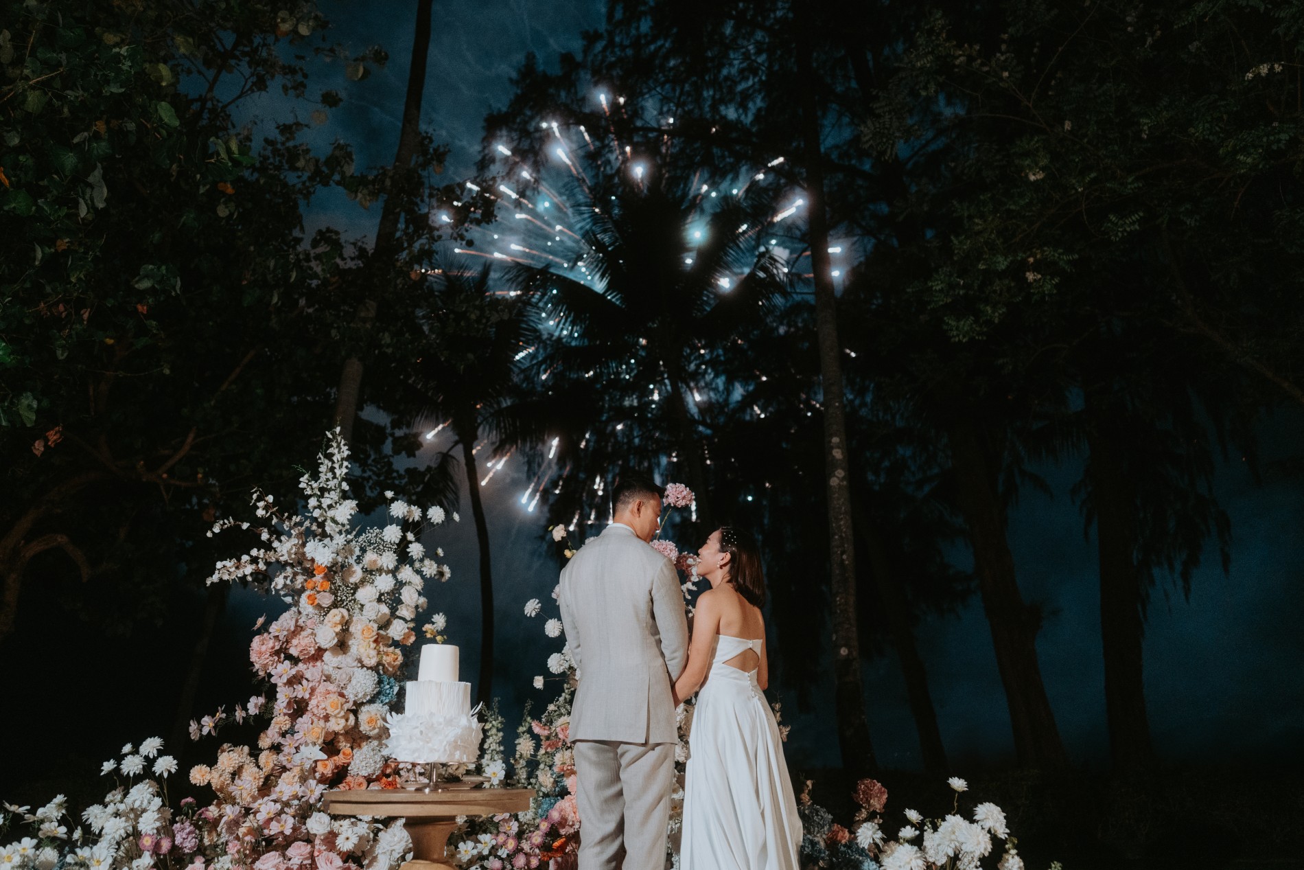 Phuket wedding at Rosewood - wedding photography by Vasana Studio | 65_2