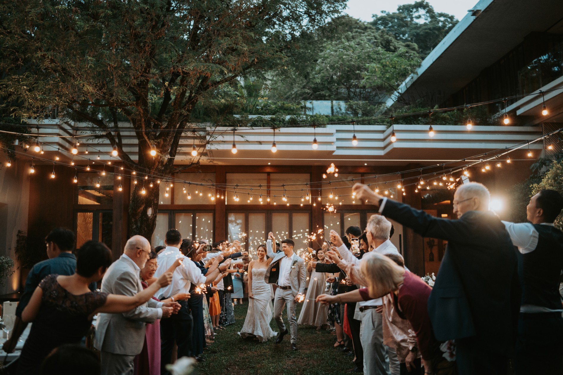 Phuket wedding at Rosewood - wedding photography by Vasana Studio | 50_2