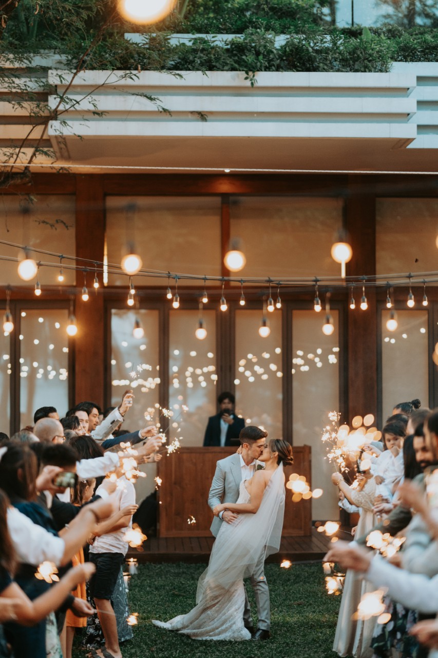 Phuket wedding at Rosewood - wedding photography by Vasana Studio | 51_2