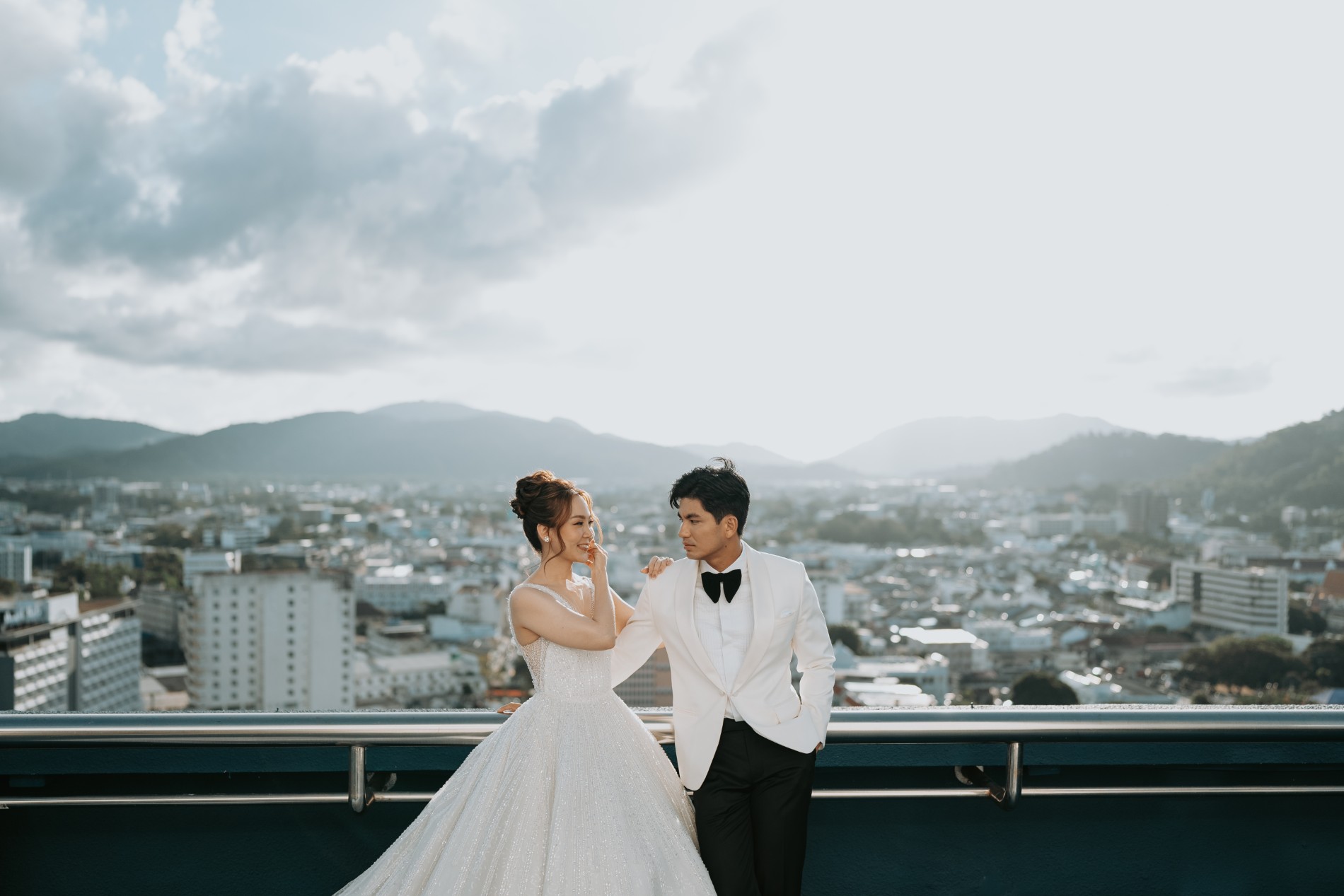 Phuket wedding at Royal Phuket City Hotel - wedding photography by Vasana Studio | 13_2
