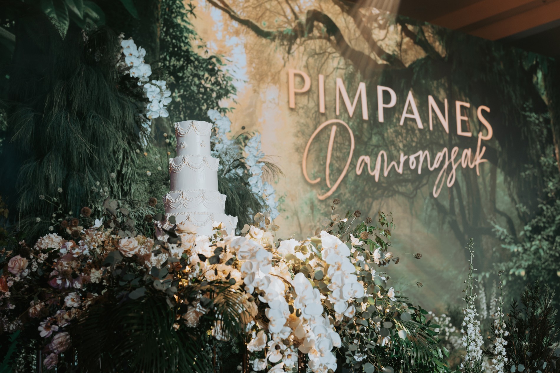 Phuket wedding at Royal Phuket City Hotel - wedding photography by Vasana Studio | 4_2