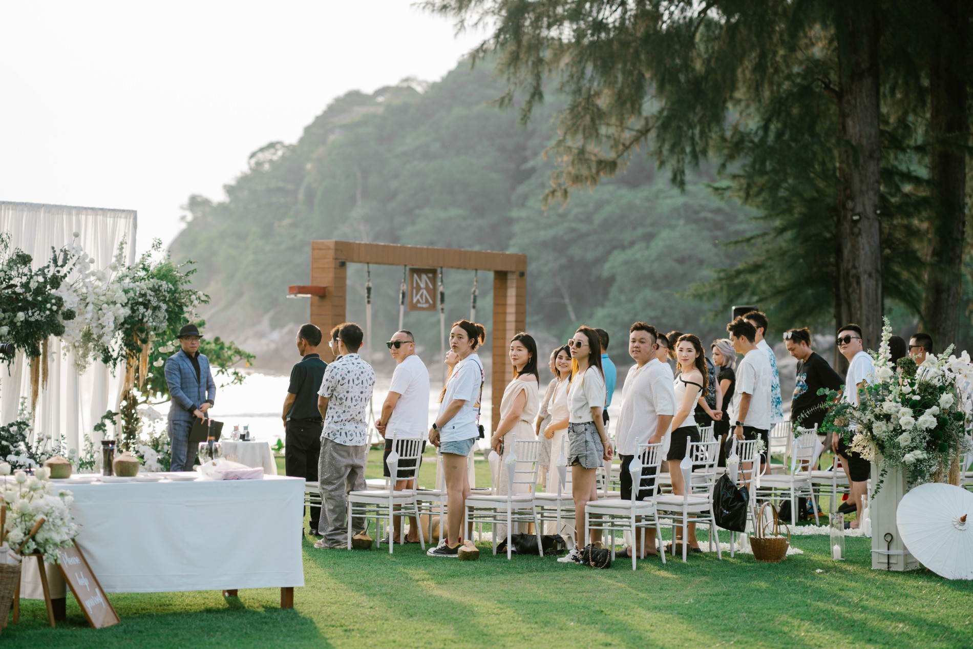 Phuket wedding at The Naka - wedding photography by Vasana Studio | 44_2