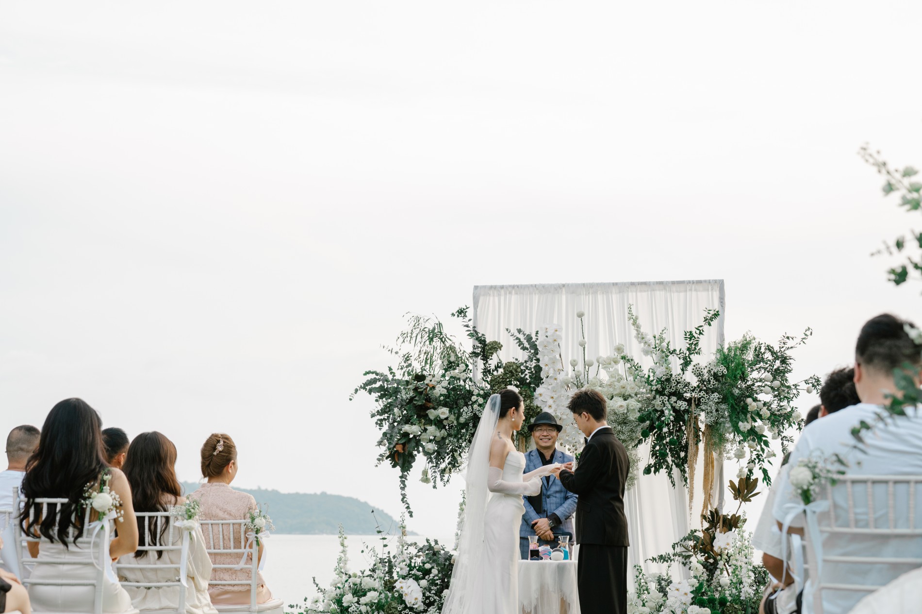 Phuket wedding at The Naka - wedding photography by Vasana Studio | 55_2