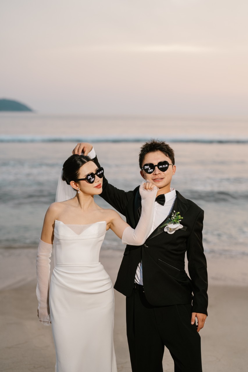 Phuket wedding at The Naka - wedding photography by Vasana Studio | 72_2