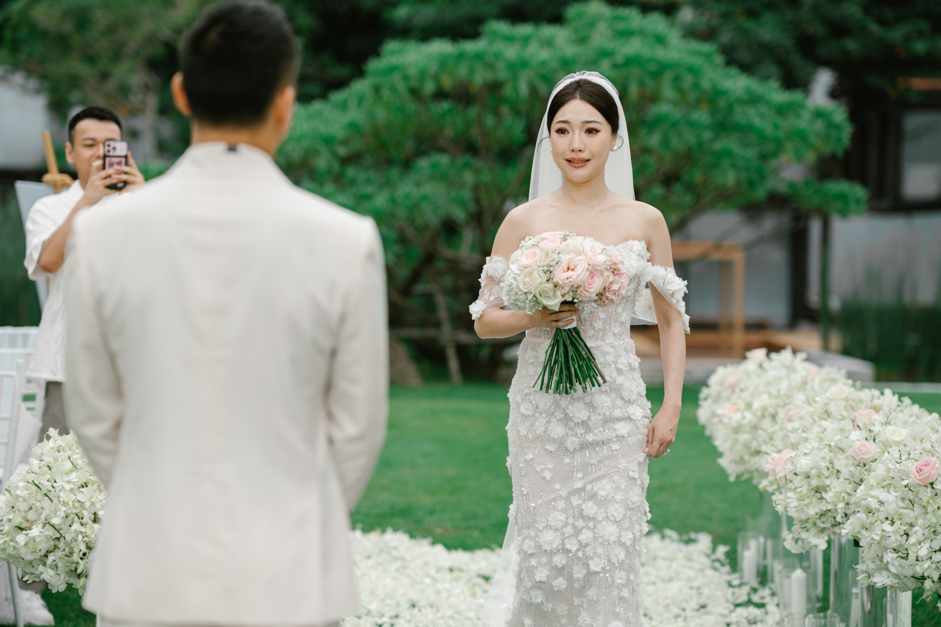 Phuket wedding at The Naka - wedding photography by Vasana Studio | 42_2
