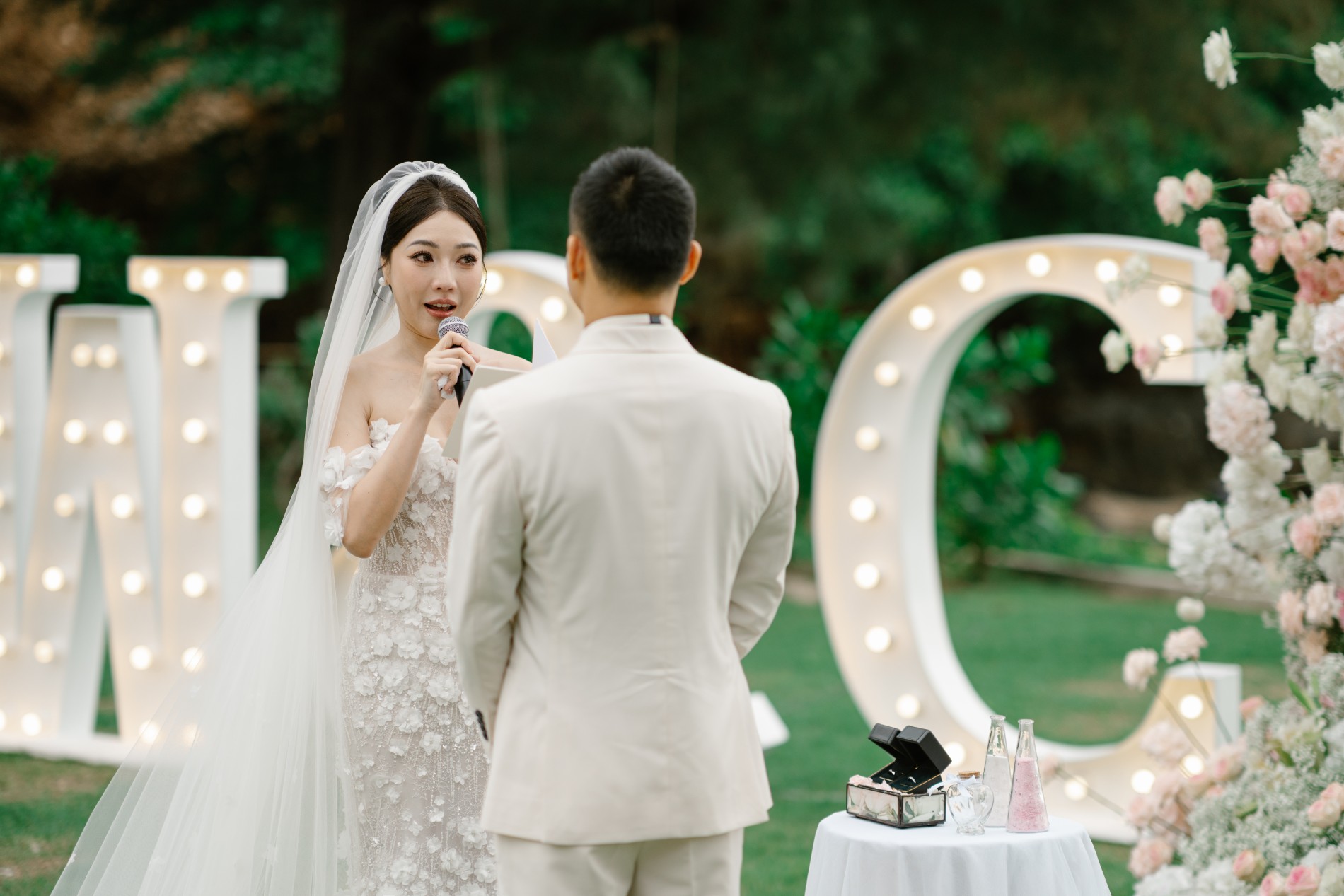 Phuket wedding at The Naka - wedding photography by Vasana Studio | 48_1