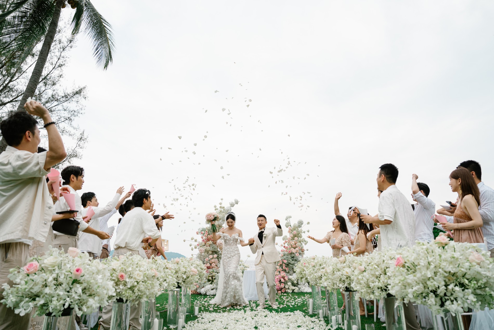 Phuket wedding at The Naka - wedding photography by Vasana Studio | 54_2