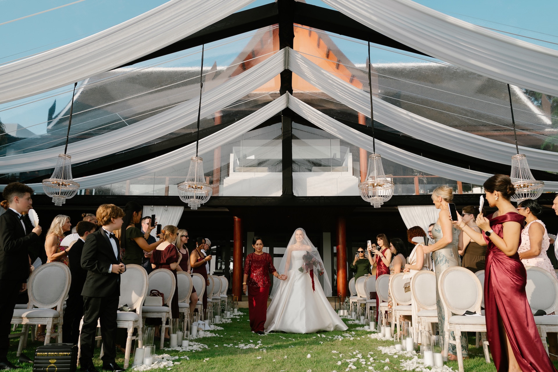Phuket wedding at Villa Aye, Kamala - wedding photography by Vasana Studio | 29_2