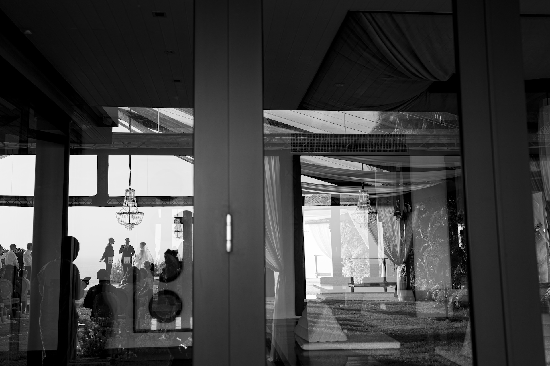 Phuket wedding at Villa Aye, Kamala - wedding photography by Vasana Studio | 33_2