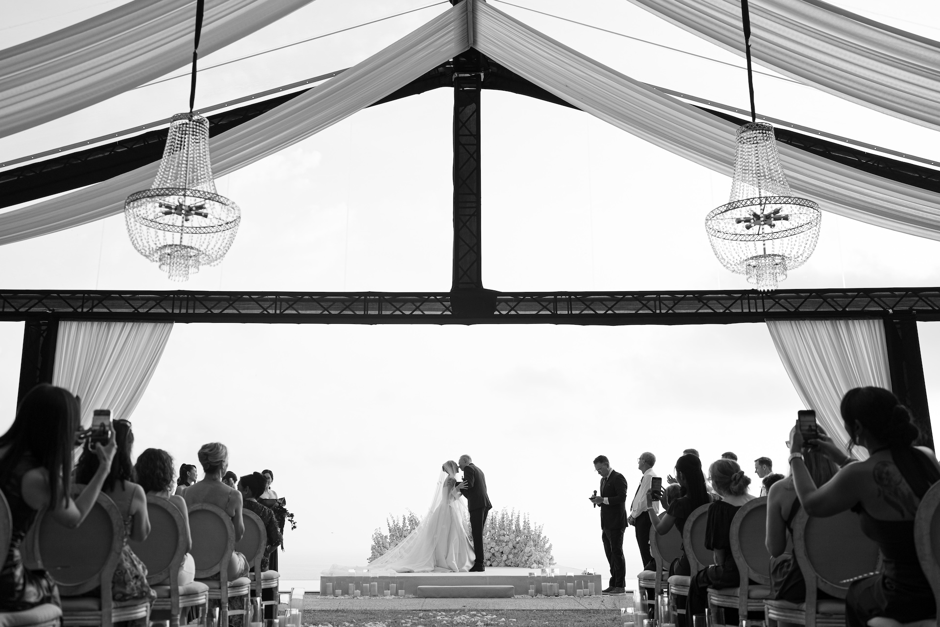 Phuket wedding at Villa Aye, Kamala - wedding photography by Vasana Studio | 44_2