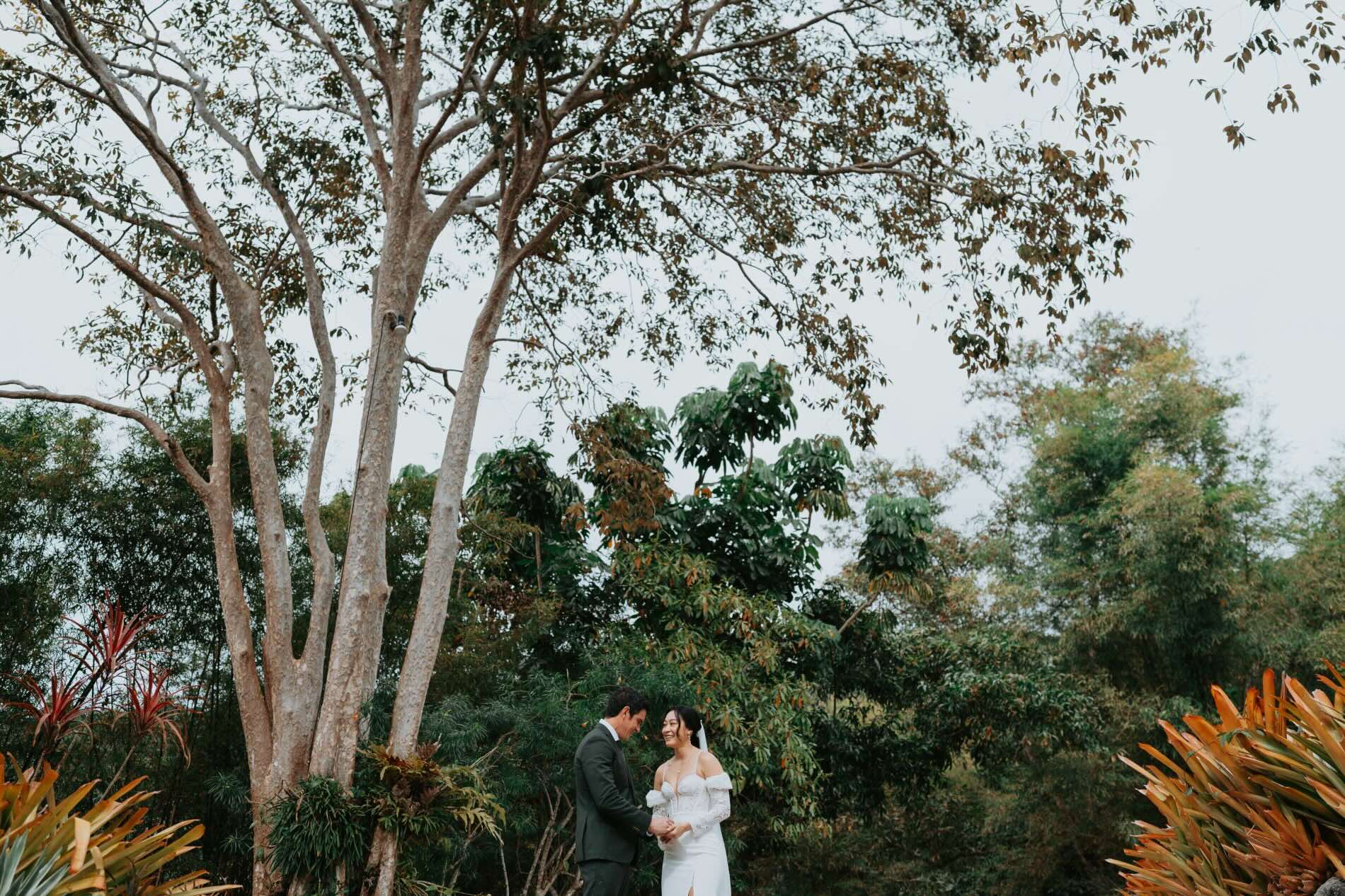 Phuket wedding at Villa Aye, Kamala - wedding photography by Vasana Studio | 21_1