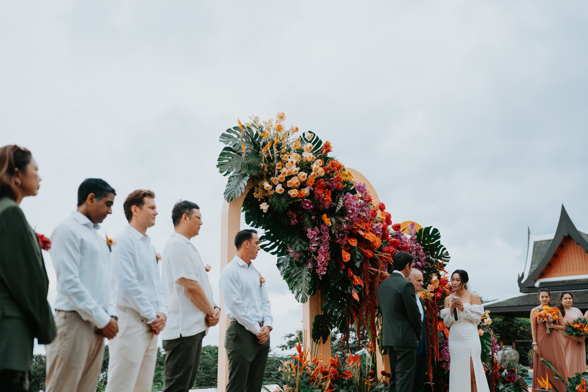 Phuket wedding at Villa Aye, Kamala - wedding photography by Vasana Studio | 37_2