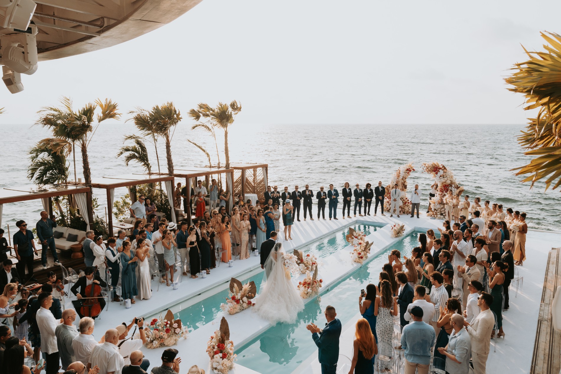 Phuket wedding at Yona - wedding photography by Vasana Studio | 32_2